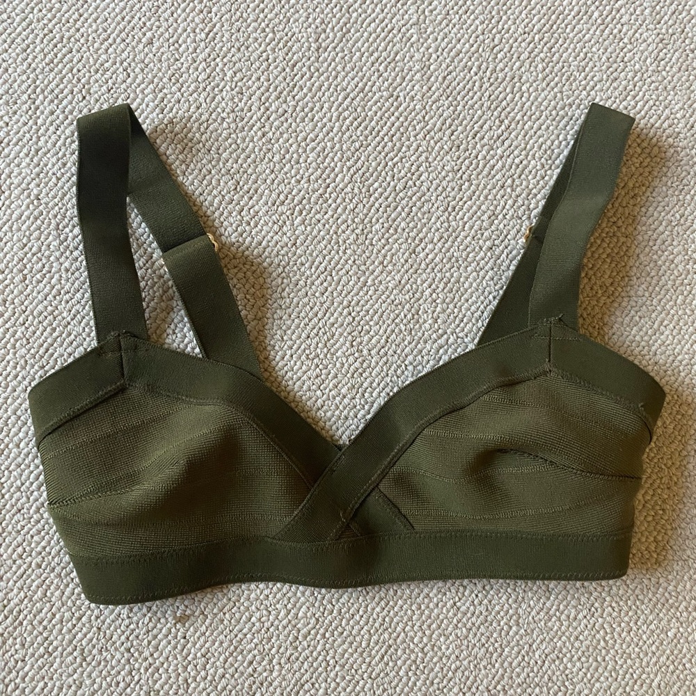 Bikini top.